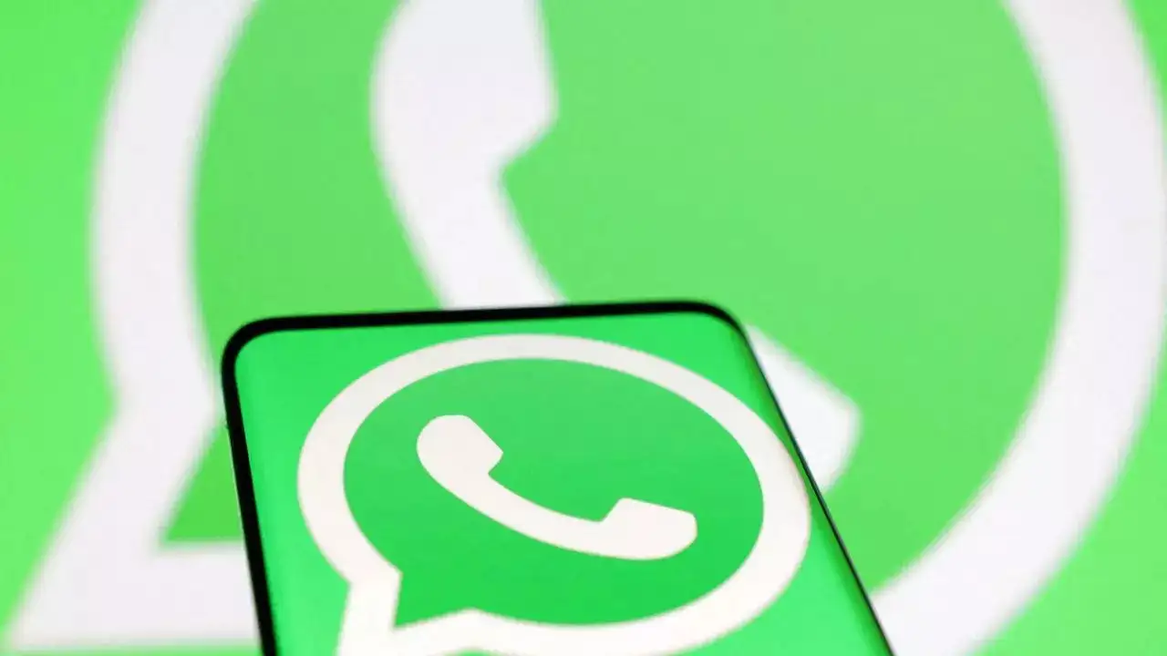 Read more about the article WhatsApp Privacy Settings: What You’re Not Using (But Should Be)